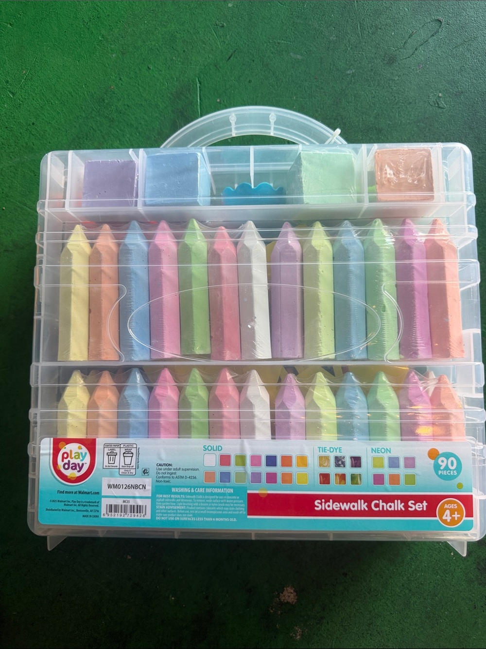 Play Day Pastel Sidewalk Chalk Set — Multicolor Carry Case